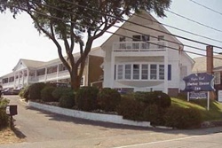 Cape Cod Harbor House Inn, pet friendly hotels in Nantucket, Nantucket dog friendly hotels